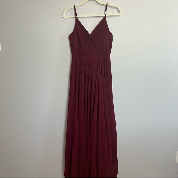 Lulu's All About Love Wine Red Burgundy V-Neck Maxi Dress Women’s Size Medium - Picture 5 of 13